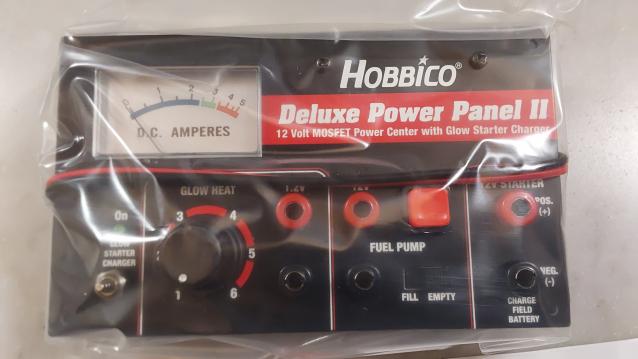Pannellino Hobbico Deluxe Power Panel II con  caricatore per scarter glow