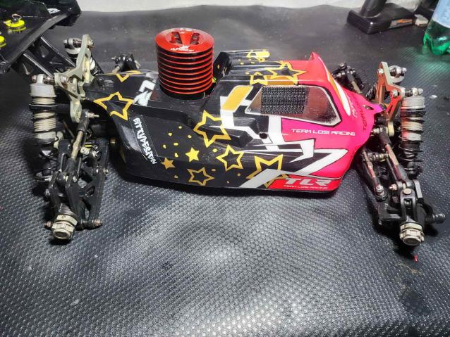 Losi 4.0 nitro 1/8 off road Nuova molto bella 