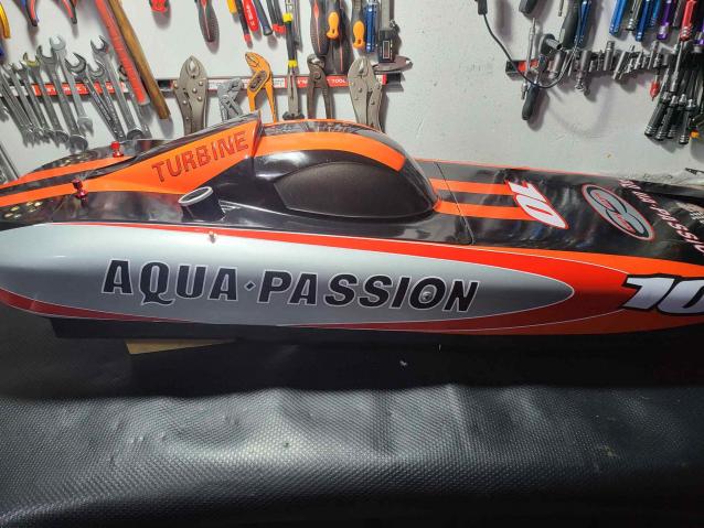 Motoscafo catamarano a miscela 140 cm