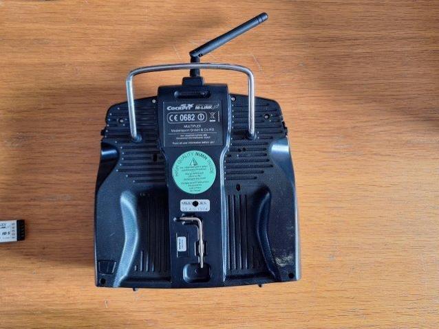 Radiocomando Multiplex Cockpit SX7 con ricevente e accessori