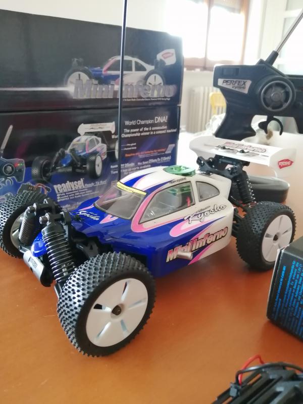 Kyosho Mini Inferno 4WD Elettrica 1:16