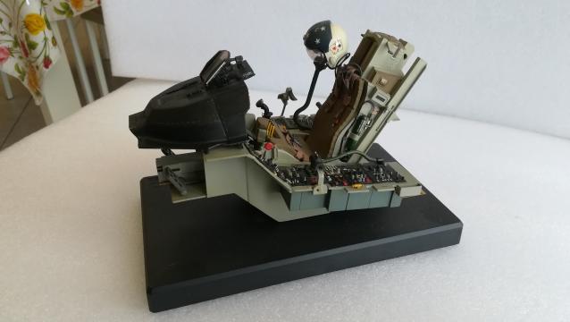 Cokpit F16 in scala 1:12 della ESCI MODELS