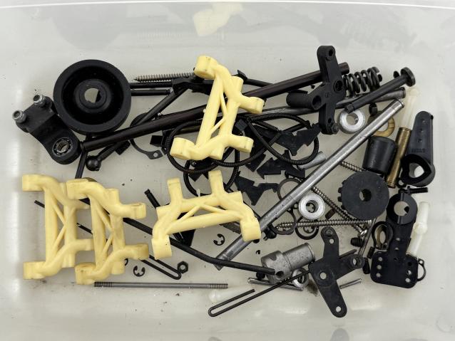 SG Racing Space 1:8 assortimento ricambi vari - vintage