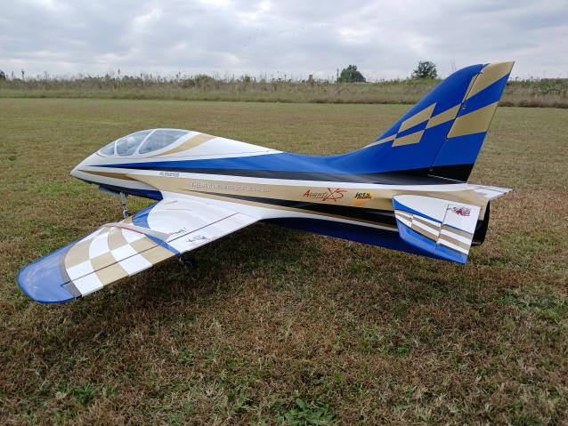 Avanti xs sebart 1,9  a turbina pronto al volo!