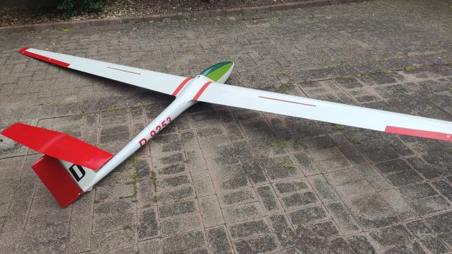 Aliante da traino DG 600 mt. 4.20