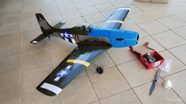 Mustang P51 classe 90 Phoenix Model ((Ribasso))