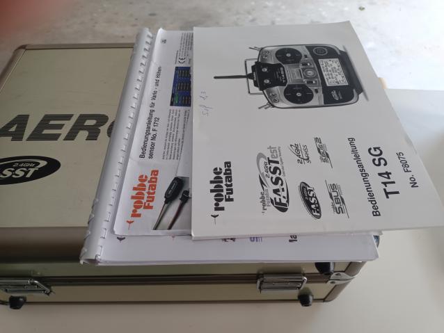 Vendo Radio FUTABA T14 SG