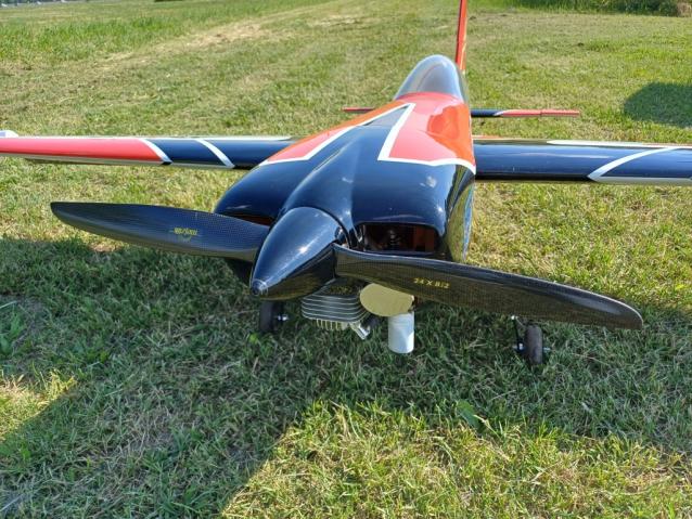 Extra 330 SC 92" Pilot