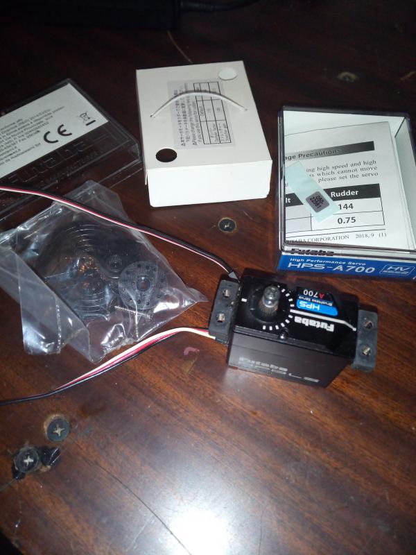 Servo Futaba A700