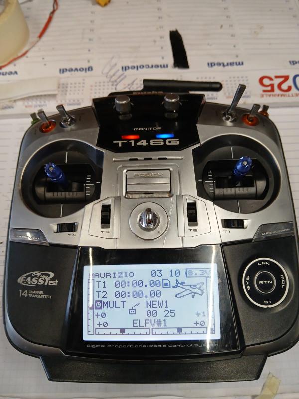 VENDO FUTABA 14 SG