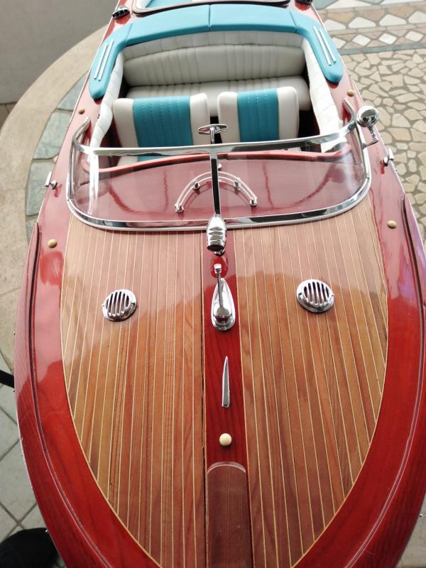 RIVA Aquarama Special 87cm