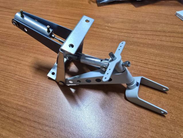  ROBART Tail for giant scale #160lw perfect restored pneumatic