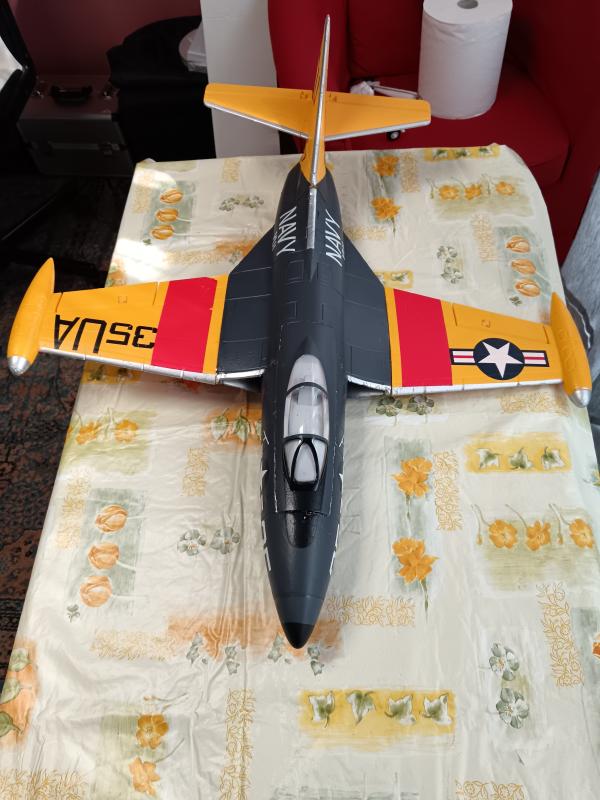 Freewing F9F PANTHER EDF 64