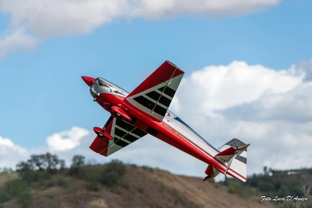 Extreme Flight Extra NG 104"