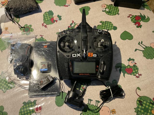 Spektrum dx8e + accessori