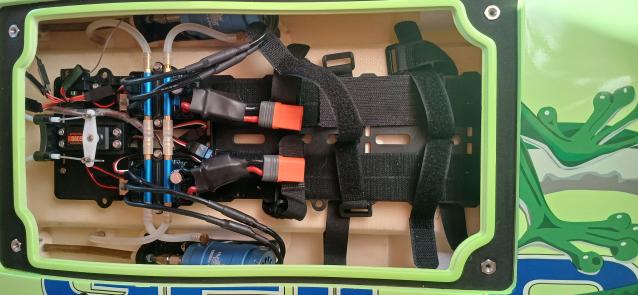 Catamarano bimotore Proboat miss geico 36