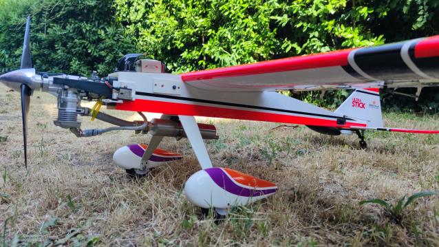 Aeromodello Ultrastick Hangar 9 DLA 20 RA