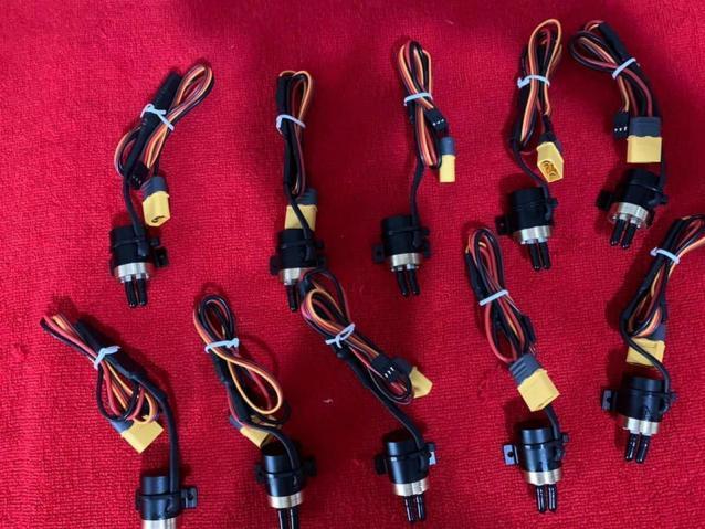 POMPE FUMOGENO SWIWIN BRUSHLESS 99 EURO , LUCI NAVIGAZIONI WIRELESS 