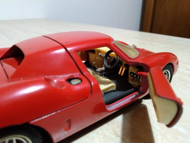 Vendo modellini Ferrari, Moto GP e Ducati