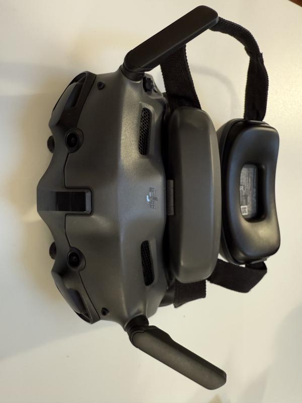 Drone DJI AVATA2 + FPV Controller con DJI Care Refresh