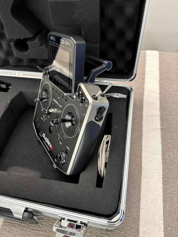 Jeti Duplex DS 24 Carbon