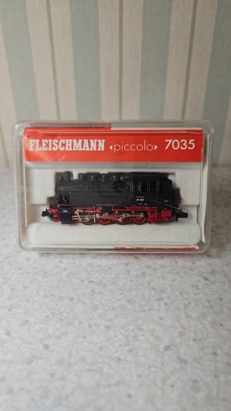 Locomotiva Fleischmann "Piccolo" scala N
