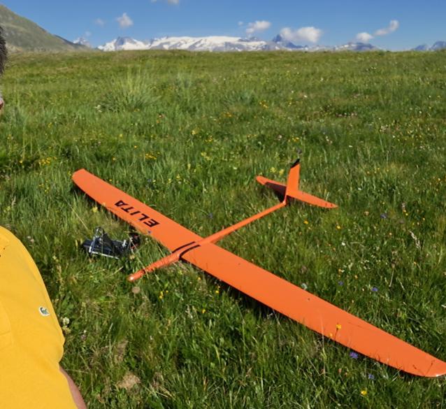 Aliante F3f ELITA tutto fibra di Jaro M�ller  comp...