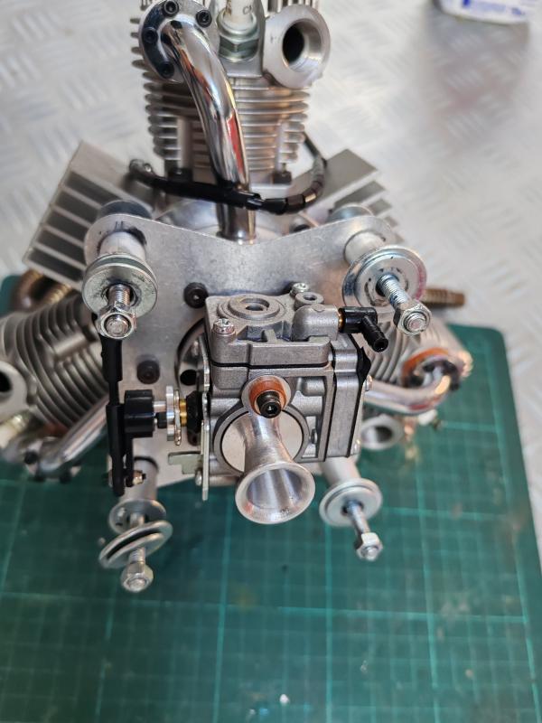 SAITO FG-90R3  Radial gas engine