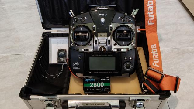 Radio Futaba T8j