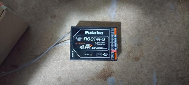 Riceventi Futaba e Spektrum 