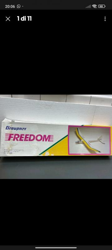 Vendo Aereo rc mai assemblato nuovo con tutti i pezzi