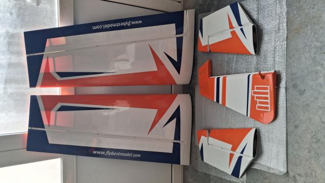 Ricambi Extra 260 104" Extreme Flight