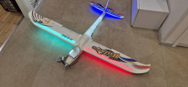 Aliante notturno LED walrus hobbyking