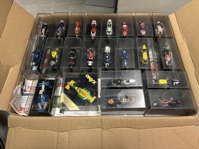 N�63 Moto scala 1:24