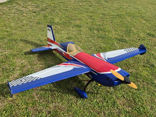 Extra 330sc Pilot completo di dle 60 bicilindrico