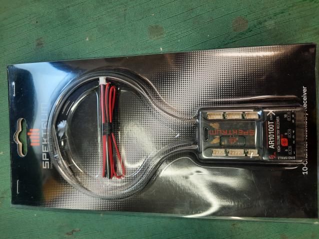Spektrum ar10100t 