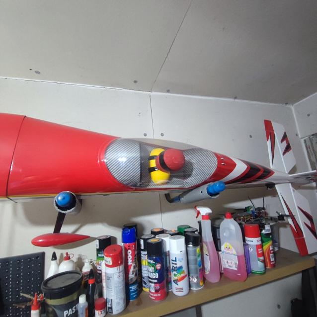 SLICK 580.     1,85mt