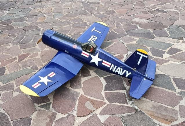 Aeromodello radiocomandato F4U Corsair