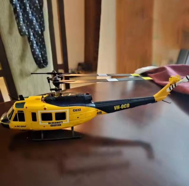 Elicottero RC C032 con motore BRUSHLESS completo di radiocomando e batteria,pronto al volo Nuovo 