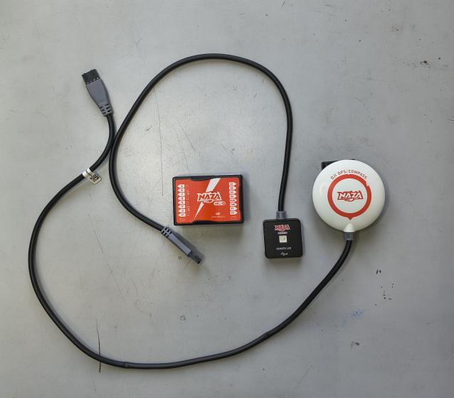 Vendo  Naza-H fly controller per elicotteri con  autopilot system 