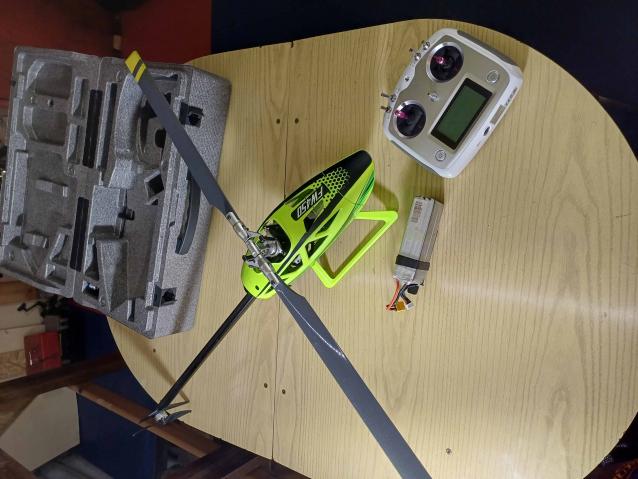 elicottero RC Fly Wing FW450 V3 con controller H1-GPS � RTF - Ottime condizioni