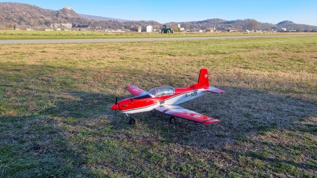 Aereomodello a scoppio Pilatus PC 7