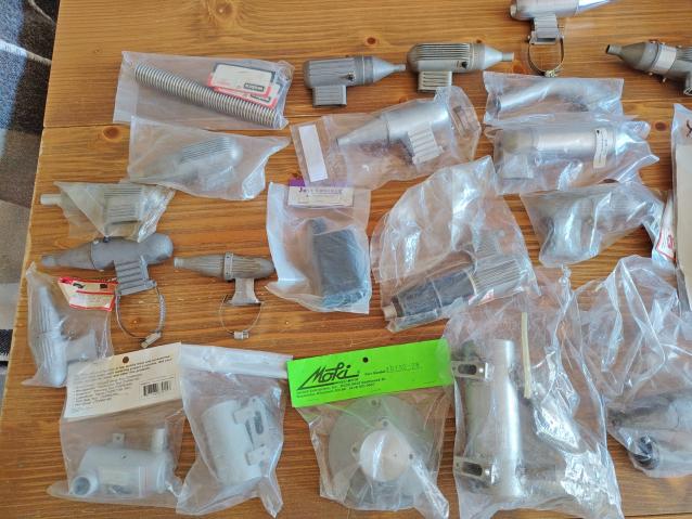 Silenziatori vari per motori aeromodelli R/C