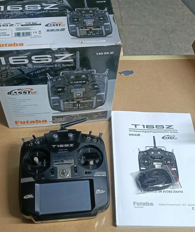 Radio Futaba T16SZ BATTERIA NUOVA 