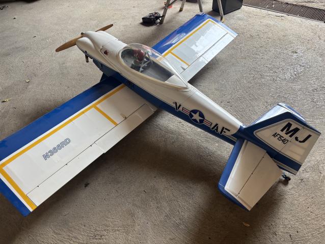 Aereo modello funzionante 