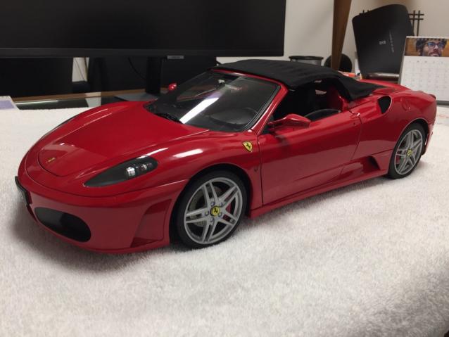 Ferrari f430 1/10 DeAgostini 