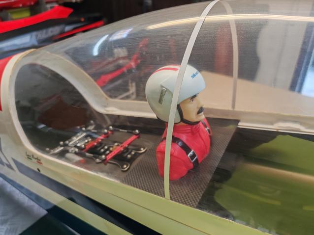 Yak 54 qq hangar 9  full fibra 260AA