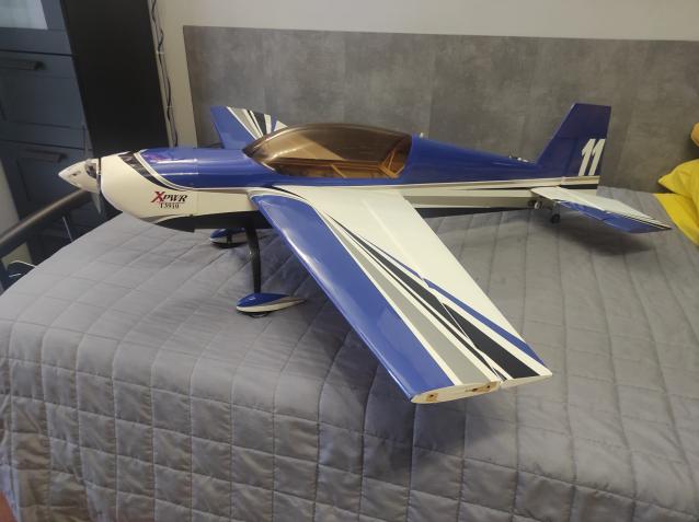 VENDO EXTRA 300 EXTREME FLIGHT 52"