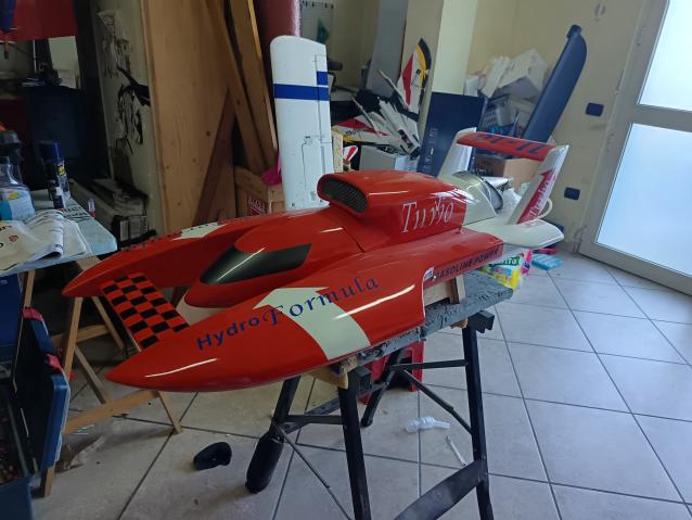 Scafo da competizione