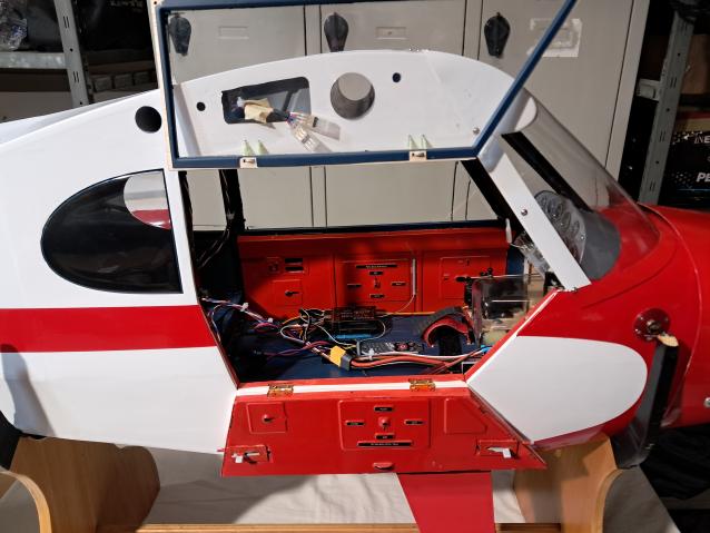 PIPER PA18 PHOENIX MODEL